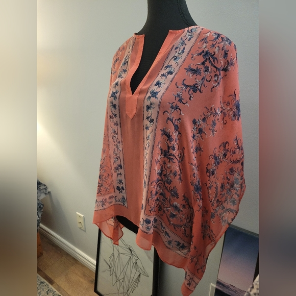 BCBG Dove Pink Blouse Size Xs/S - Picture 9 of 9